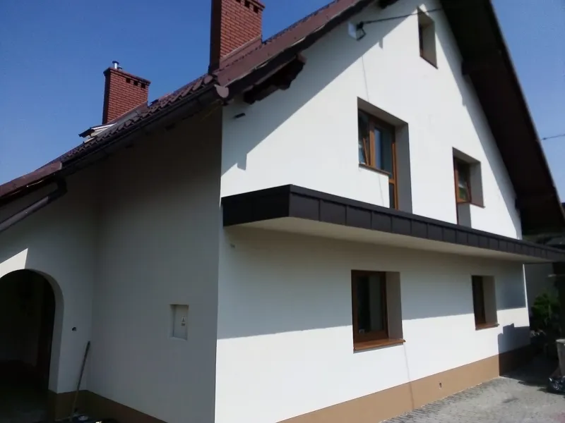 Fasáda domu se soklem